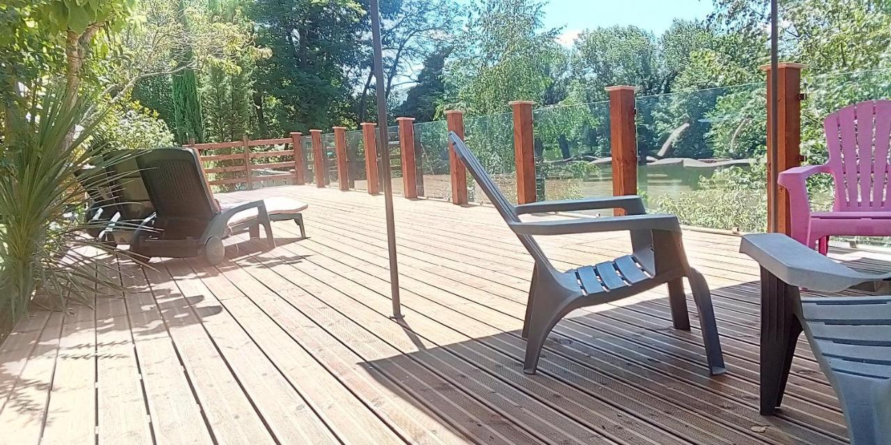 Liberlulle At La Brise Villa Puy-lʼÉvêque Eksteriør bilde